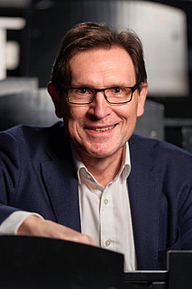 Prof. Dr. Peter Mandl, isys Software GmbH Prof. Dr. Peter Mandl, isys Software GmbH